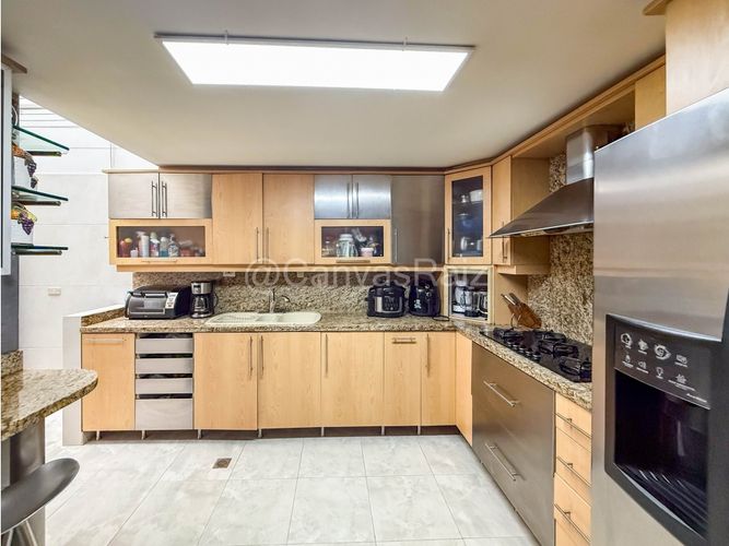 Casa de 5 alcobas en venta en Cumbres, Envigado, 278 m² · foto 6 de 22