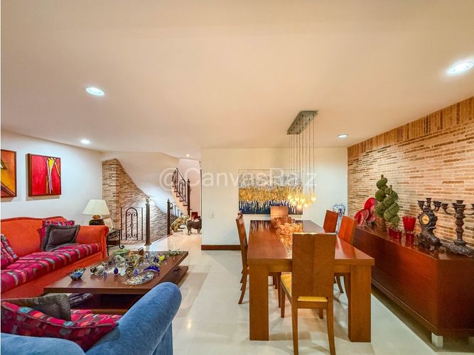 Casa de 5 alcobas en venta en Cumbres, Envigado, 278 m² · foto 7 de 22