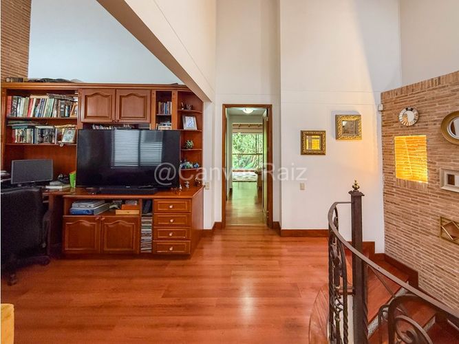 Casa de 5 alcobas en venta en Cumbres, Envigado, 278 m² · foto 9 de 22