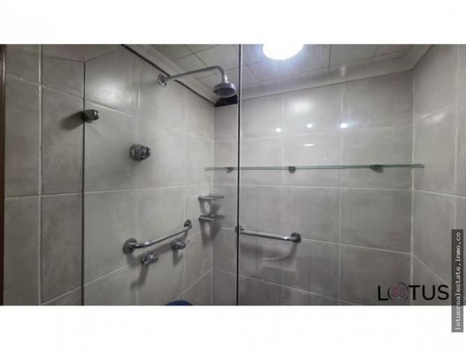 Apartaestudio en venta en Santa Barbara Oriental, Bogotá, 47 m² · foto 10 de 24