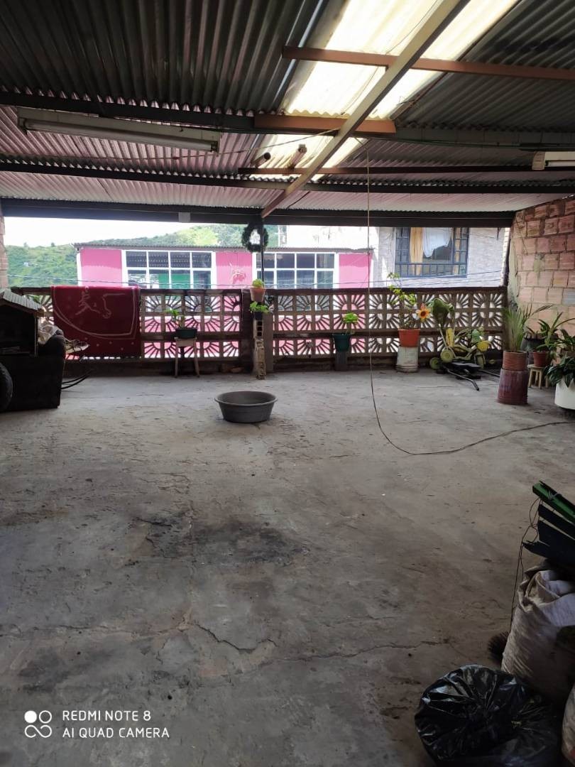 Casa en venta en La Victoria, Bogotá · foto 8 de 8