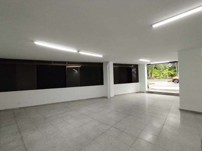 Local en arriendo en Estadio, Medellín, 84 m² · foto 8 de 13