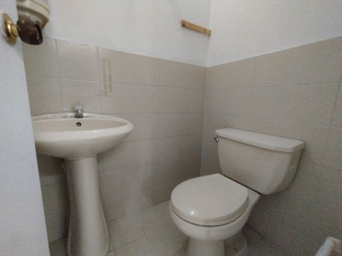 Local en arriendo en Estadio, Medellín, 84 m² · foto 12 de 13