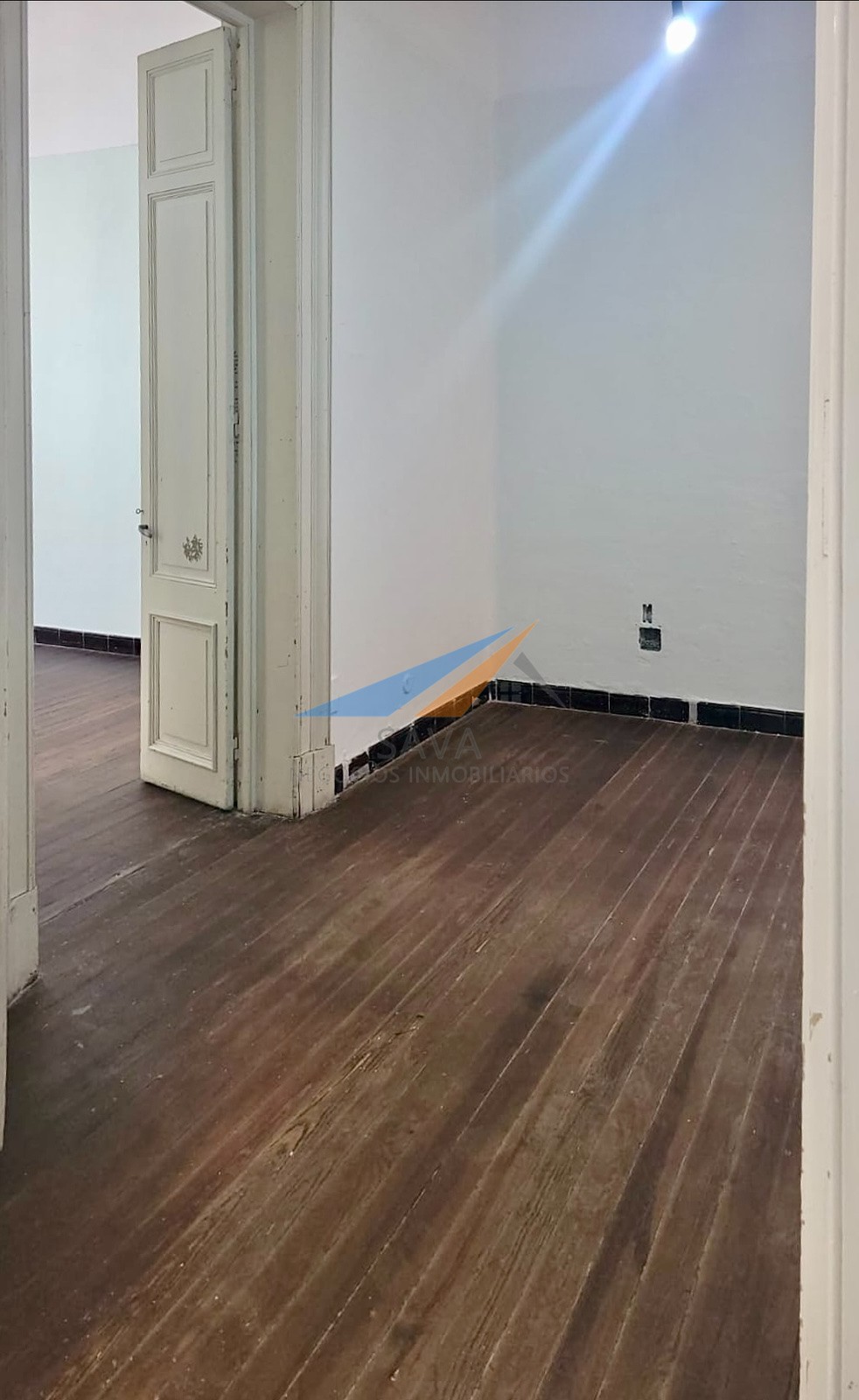 Alquiler Apartamento 3 Dormitorios (Opción 4) en el Centro! Bajos Gastos Comunes. · Foto 7