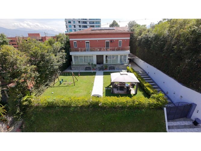 Casa de 5 alcobas en venta en La Doctora, Sabaneta, 550 m² · foto 2 de 24
