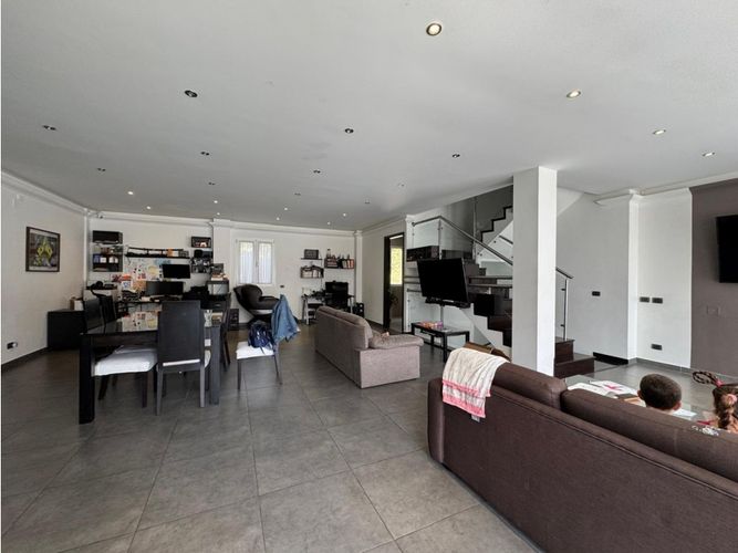 Casa de 5 alcobas en venta en La Doctora, Sabaneta, 550 m² · foto 6 de 24