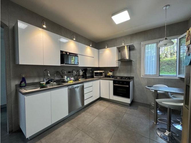 Casa de 5 alcobas en venta en La Doctora, Sabaneta, 550 m² · foto 9 de 24