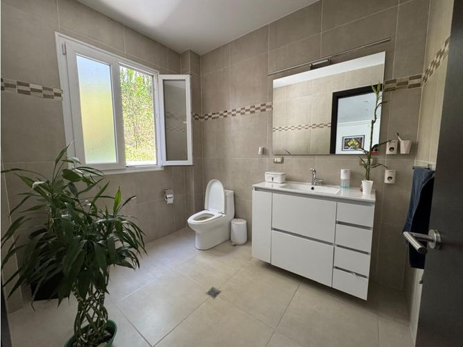 Casa de 5 alcobas en venta en La Doctora, Sabaneta, 550 m² · foto 15 de 24
