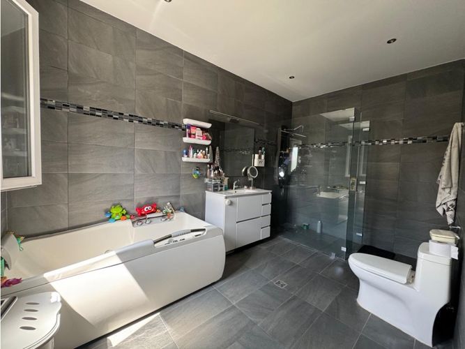 Casa de 5 alcobas en venta en La Doctora, Sabaneta, 550 m² · foto 17 de 24