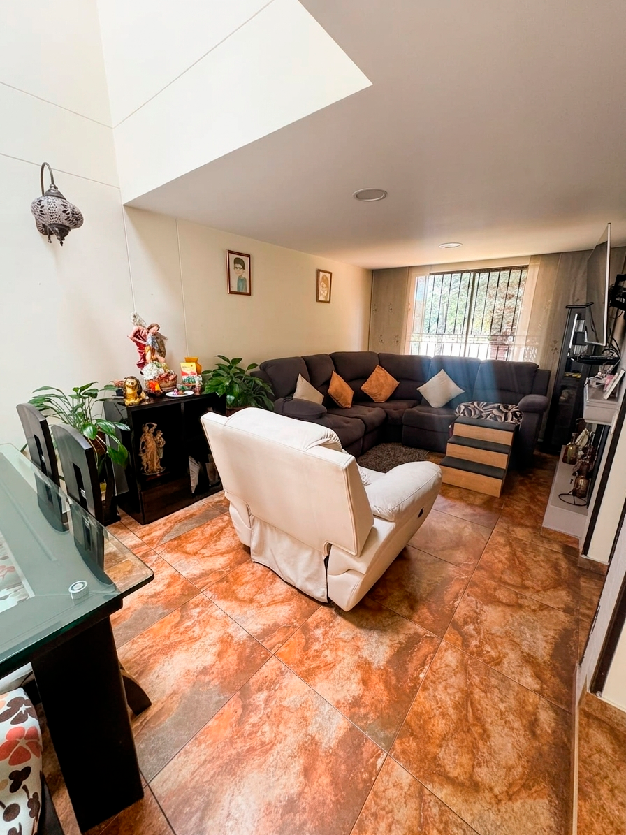 Casa en venta en Modelia, Bogotá · foto 4 de 19