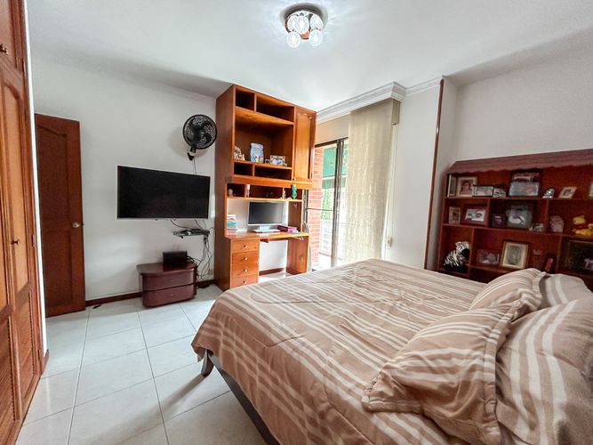 Casa de 4 alcobas en venta en Ciudad Jardin, Cali, 390 m² · foto 20 de 24
