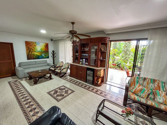 Casa de 4 alcobas en venta en Ciudad Jardin, Cali, 390 m² · foto 10 de 24