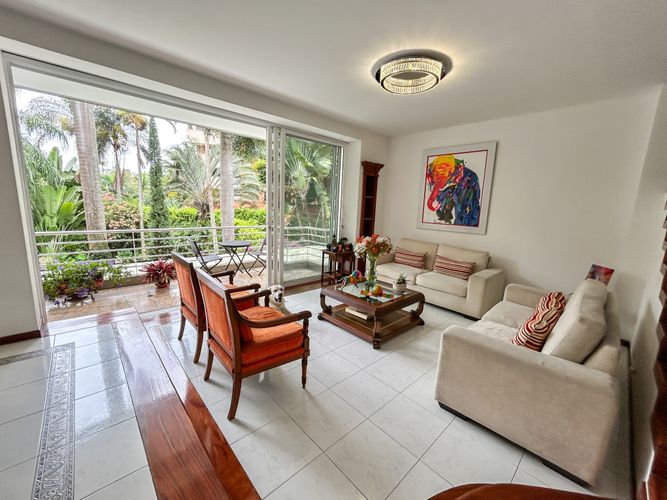Casa de 4 alcobas en venta en Ciudad Jardin, Cali, 390 m² · foto 2 de 24