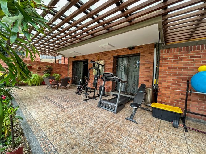 Casa de 4 alcobas en venta en Ciudad Jardin, Cali, 390 m² · foto 12 de 24