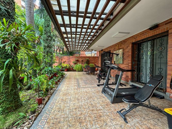 Casa de 4 alcobas en venta en Ciudad Jardin, Cali, 390 m² · foto 13 de 24