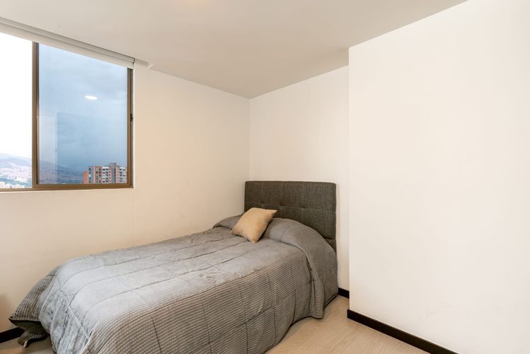 Apartamento de 2 alcobas en venta en Castropol, Medellín, 117 m² · foto 9 de 15