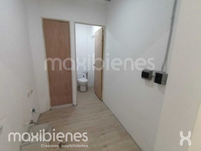 Local en arriendo en Señorial, Envigado, 7 m² · foto 6 de 8