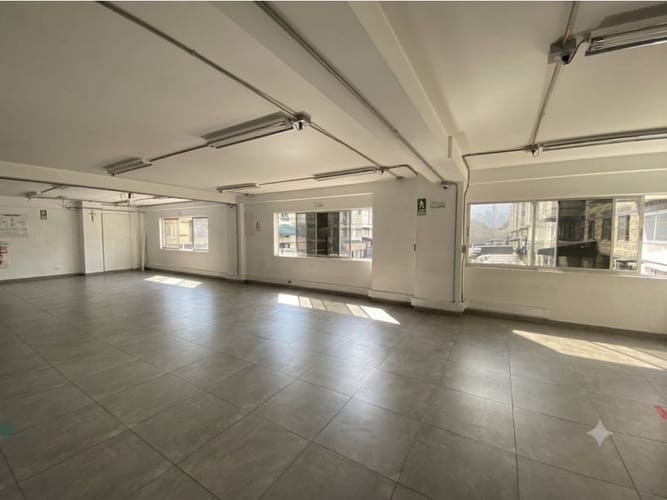 Bodega en arriendo en Rodeo Alto, Medellín, 191 m² · foto 2 de 17