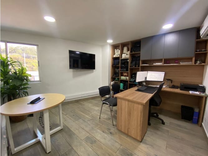 Bodega en arriendo en Rodeo Alto, Medellín, 191 m² · foto 9 de 17