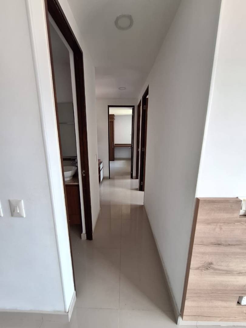 Apartamento en venta en Viviendas Del Sur, Itagüí · foto 8 de 17