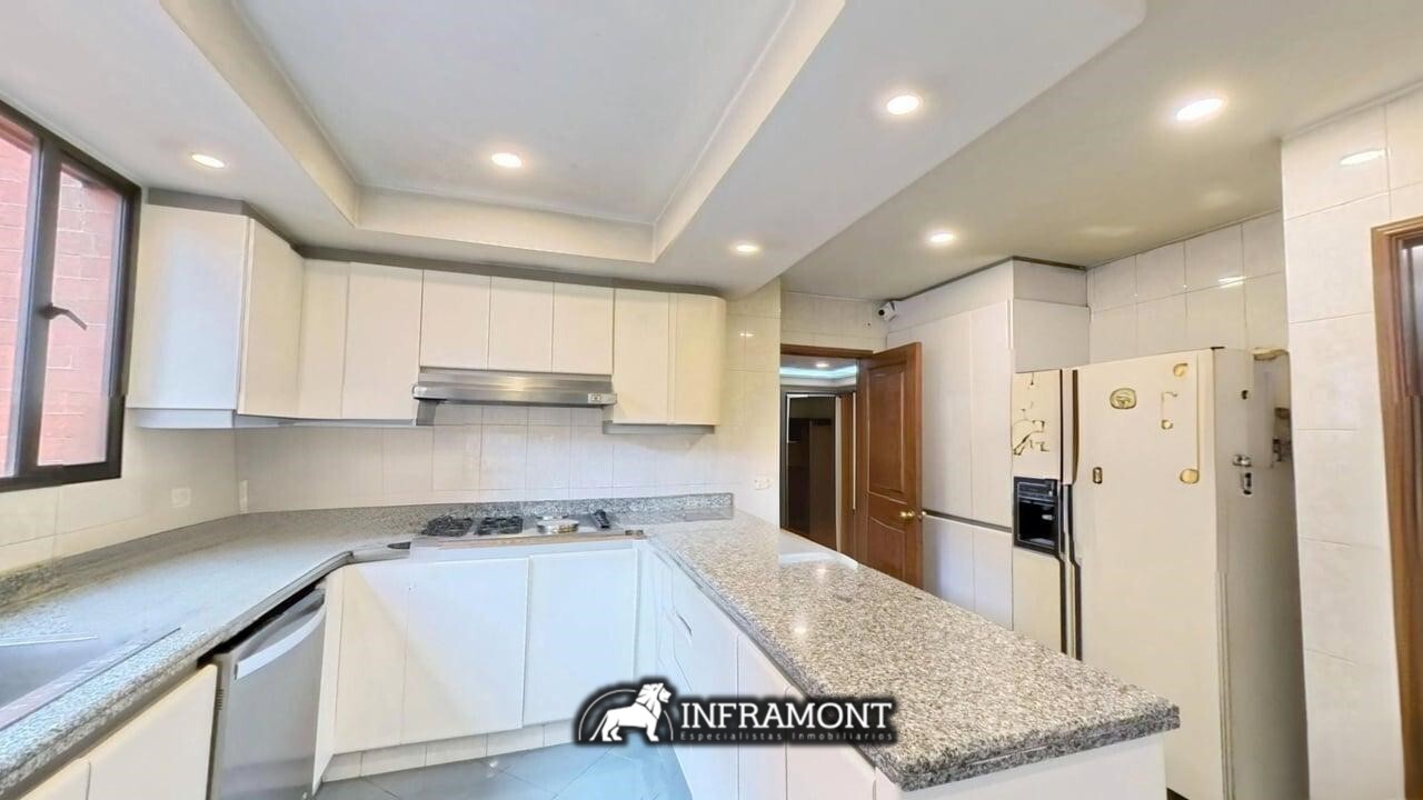 Apartamento en venta en Chico, Bogotá · foto 9 de 24