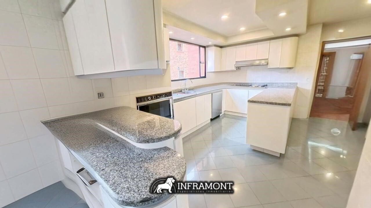 Apartamento en venta en Chico, Bogotá · foto 11 de 24