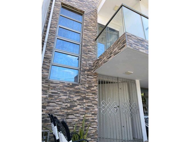 Casa de 4 alcobas en venta en El Tabor, Barranquilla, 125 m² · foto 2 de 21