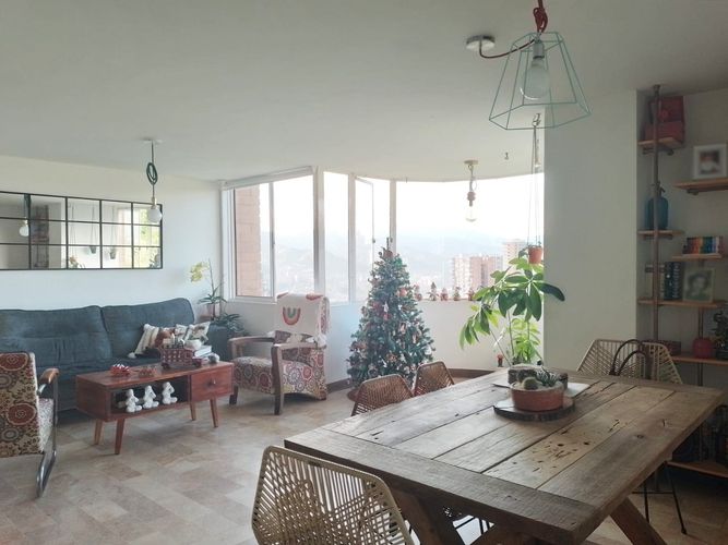 Apartamento de 3 alcobas en venta en El Poblado, Medellín, 98 m² · foto 3 de 19