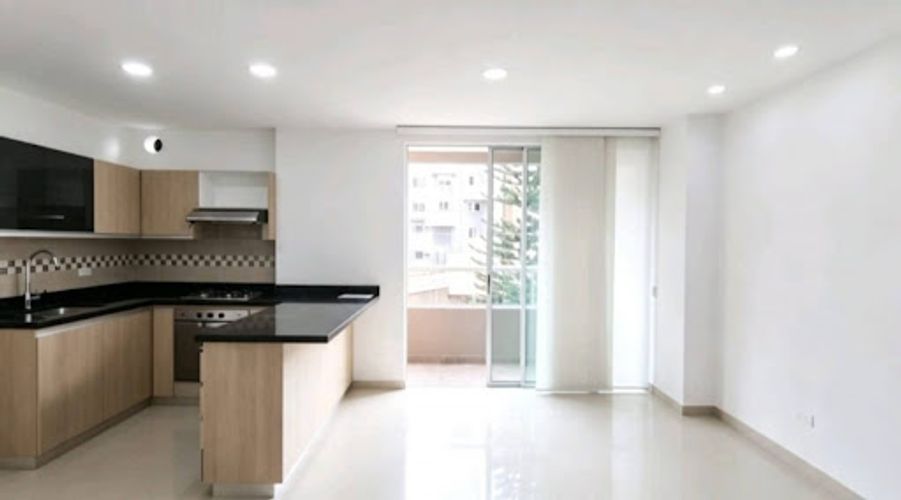 Apartamento de 4 alcobas en arriendo en Urbanizacion Bosques De La Capellania, Medellín, 100 m² · foto 2 de 9