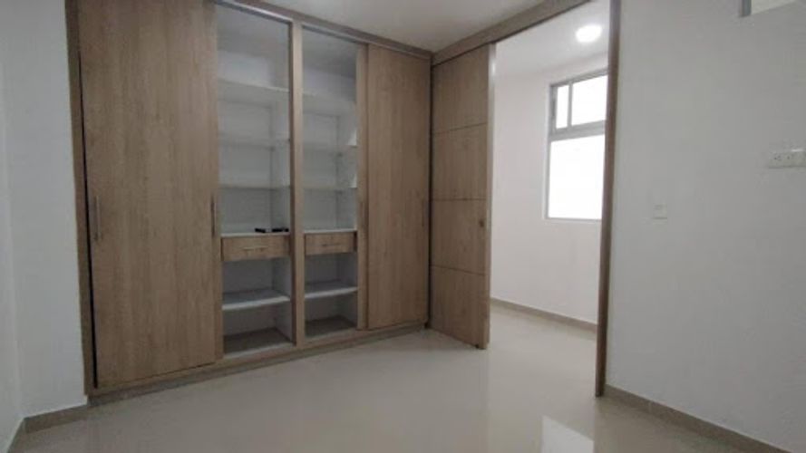 Apartamento de 4 alcobas en arriendo en Urbanizacion Bosques De La Capellania, Medellín, 100 m² · foto 7 de 9