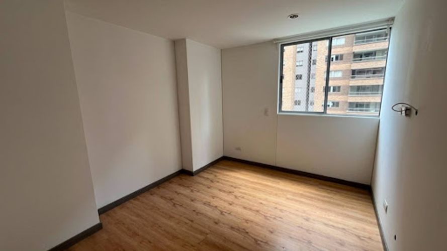 Apartamento de 2 alcobas en arriendo en Ciudad Del Río, Medellín, 82 m² · foto 8 de 16