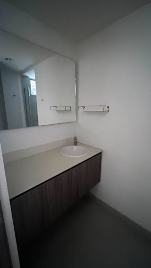 Apartamento de 2 alcobas en arriendo en Ciudad Del Río, Medellín, 82 m² · foto 14 de 16