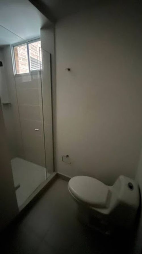 Apartamento de 2 alcobas en arriendo en Ciudad Del Río, Medellín, 82 m² · foto 15 de 16
