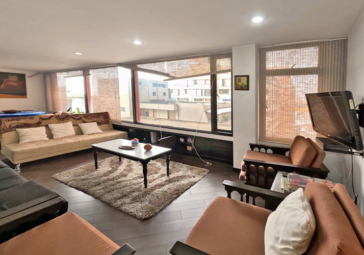Apartamento de 2 alcobas en venta en Chapinero, Bogotá, 76 m² · foto 2 de 20