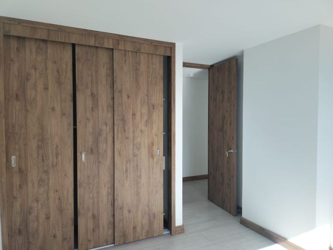 Apartamento de 2 alcobas en venta en El Poblado, Medellín, 86 m² · foto 13 de 16