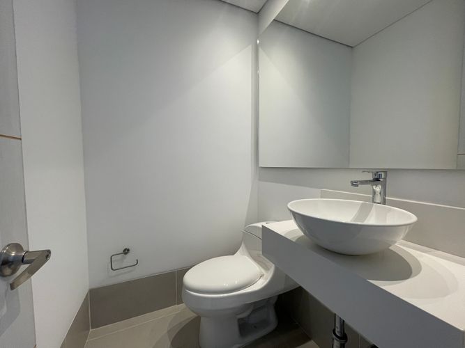 Apartaestudio en venta en El Poblado, Medellín, 57 m² · foto 10 de 14