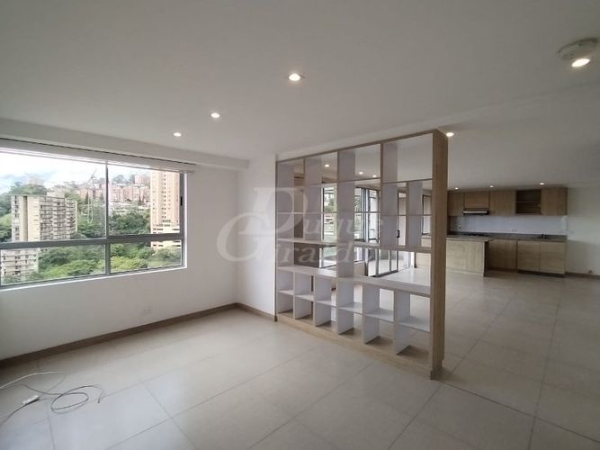 Apartamento de 2 alcobas en arriendo en Colombia, Medellín, 92 m² · foto 6 de 19