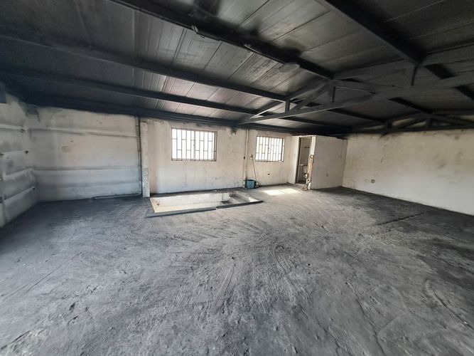 Bodega en arriendo en El Chagualo, Medellín, 100 m² · foto 6 de 9
