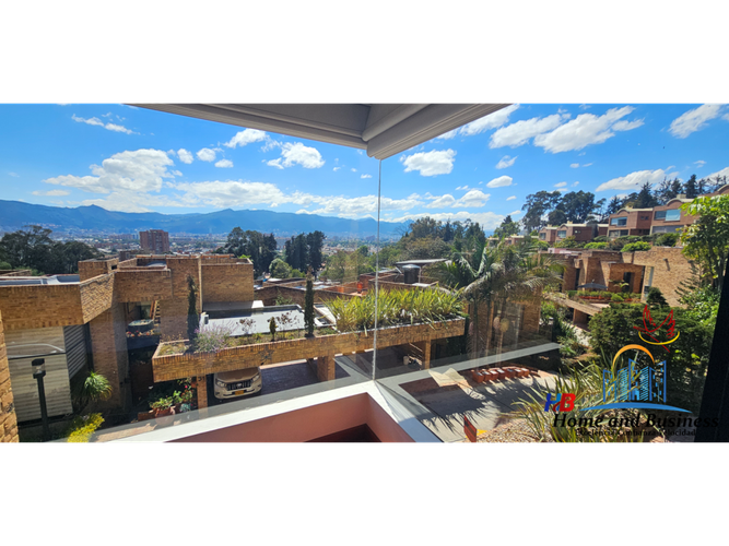 Casa en venta en Cerros De Suba, Bogotá · foto 2 de 20
