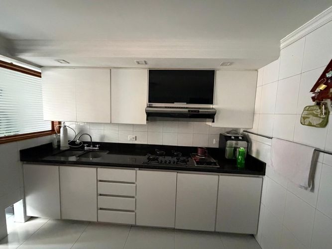 Apartamento de 4 alcobas en venta en La Calleja, Bogotá, 190 m² · foto 23 de 24