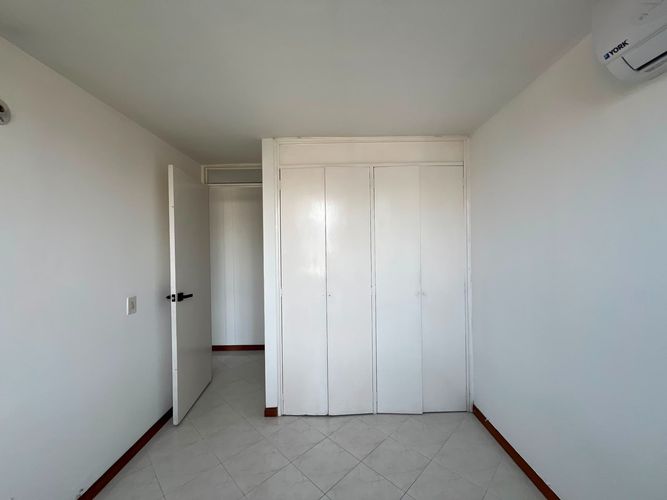 Apartamento de 3 alcobas en arriendo en El Poblado, Medellín, 69 m² · foto 10 de 15
