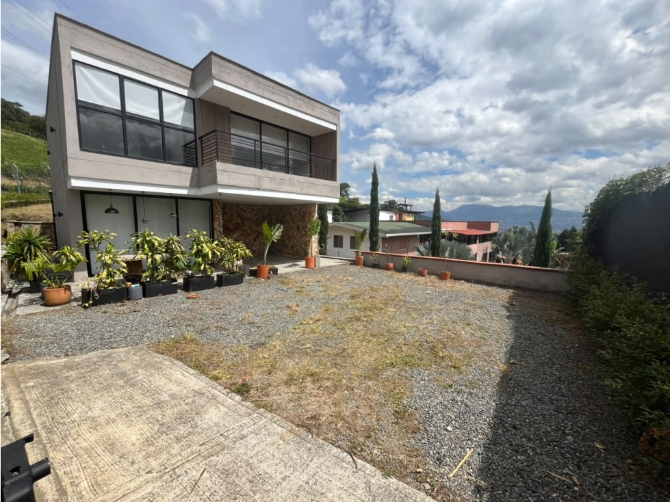 Casa en Arriendo en La mina, Envigado