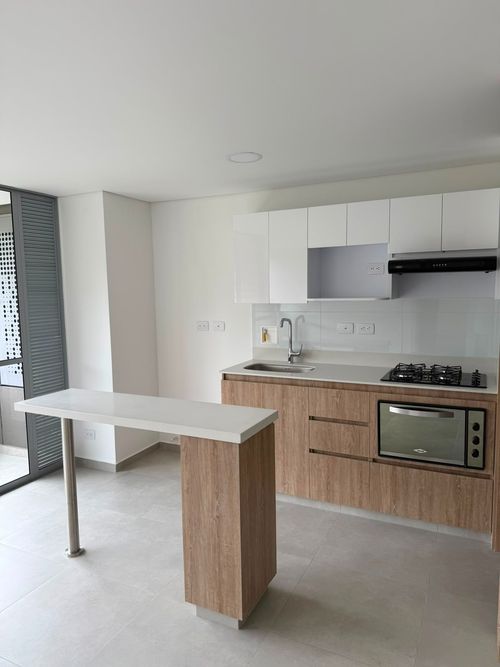 Apartamento de 2 alcobas en venta en San Jose, Sabaneta, 72 m² · foto 5 de 24