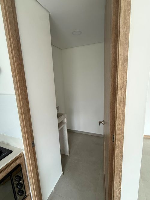 Apartamento de 2 alcobas en venta en San Jose, Sabaneta, 72 m² · foto 16 de 24