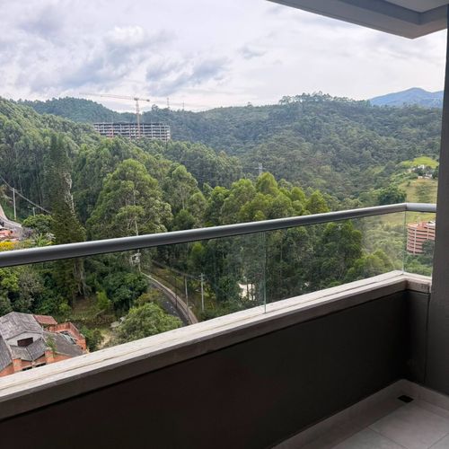 Apartamento de 2 alcobas en venta en San Jose, Sabaneta, 72 m² · foto 11 de 24
