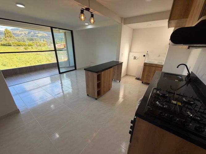 Apartamento de 2 alcobas en venta en La Ceja, 62 m² · foto 3 de 14