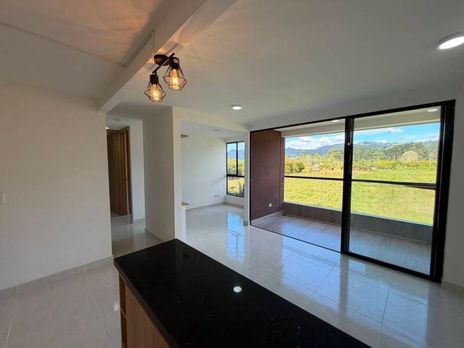 Apartamento de 2 alcobas en venta en La Ceja, 62 m² · foto 5 de 14