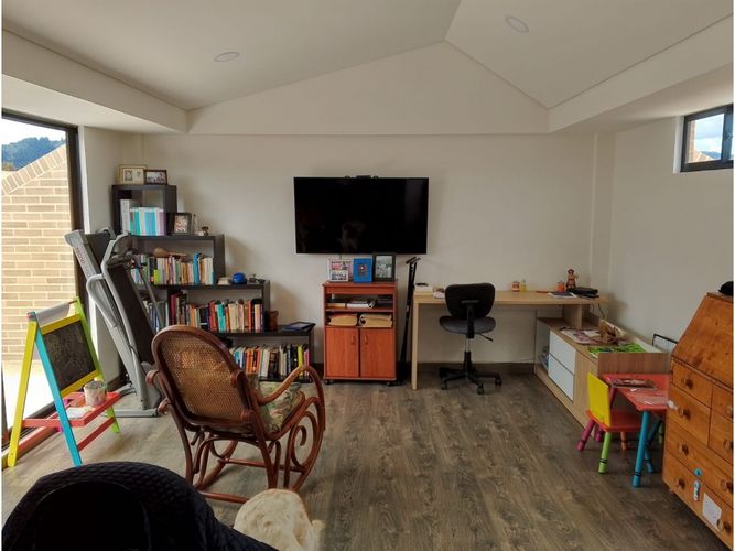 Casa de 2 alcobas en venta en Laura Vicuña, Chía, 127 m² · foto 4 de 7