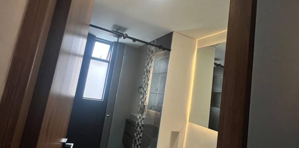 Apartamento de 1 alcoba en arriendo en Guayaquil, Medellín, 130 m² · foto 3 de 8