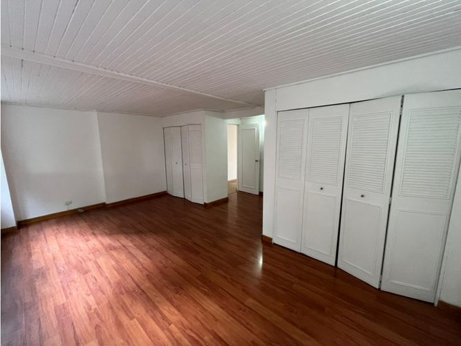 Apartamento de 2 alcobas en arriendo en Altos Del Poblado, Medellín, 101 m² · foto 7 de 14